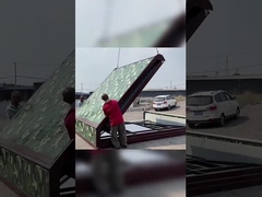 Zusammenklappbares dreieckiges Containerhaus in Rot, geeignet für Camping und Outdoor-Aktivitäten